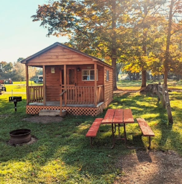 1 Room Rustic Cabin-1